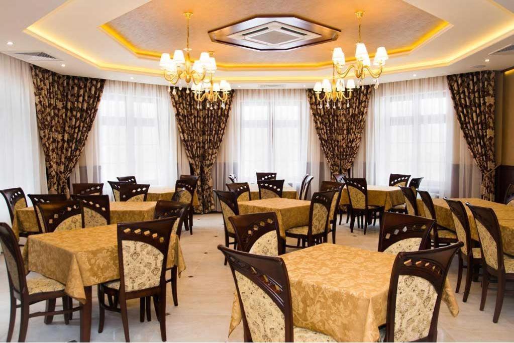 Palac Mysleta Uzdowo Εξωτερικό φωτογραφία