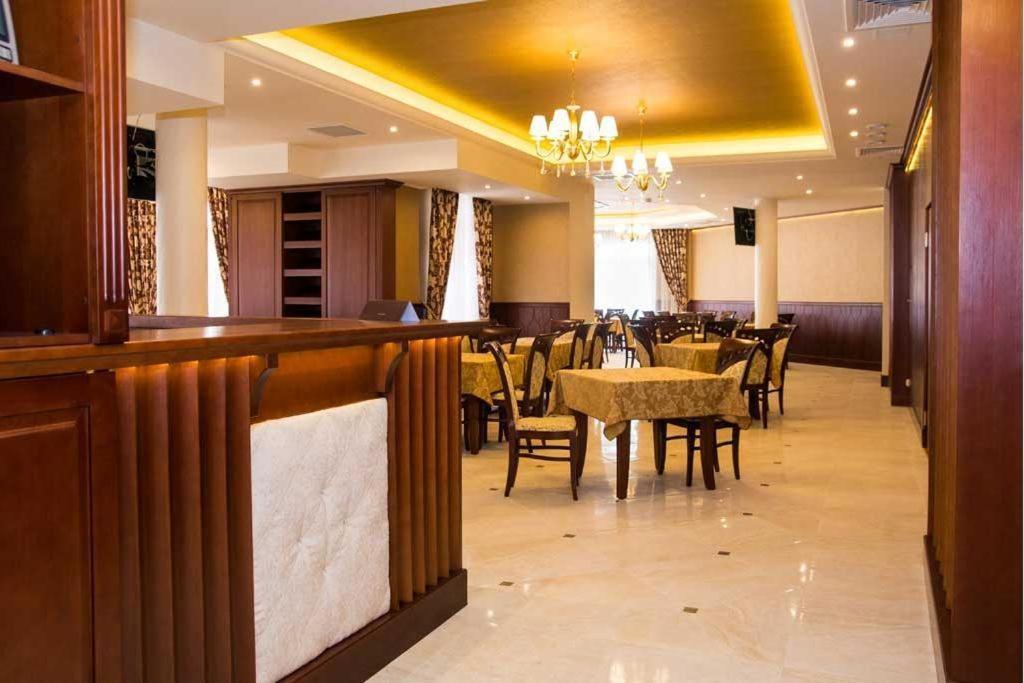Palac Mysleta Uzdowo Εξωτερικό φωτογραφία