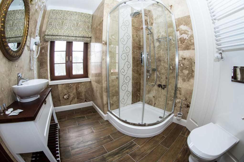 Palac Mysleta Uzdowo Δωμάτιο φωτογραφία