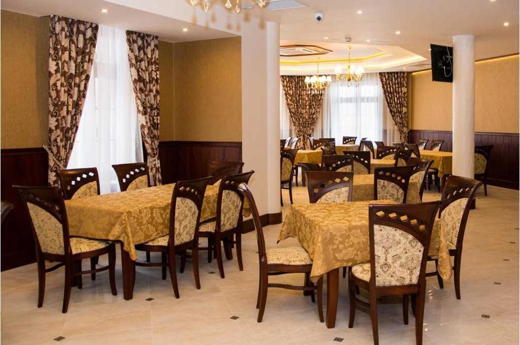 Palac Mysleta Uzdowo Εξωτερικό φωτογραφία