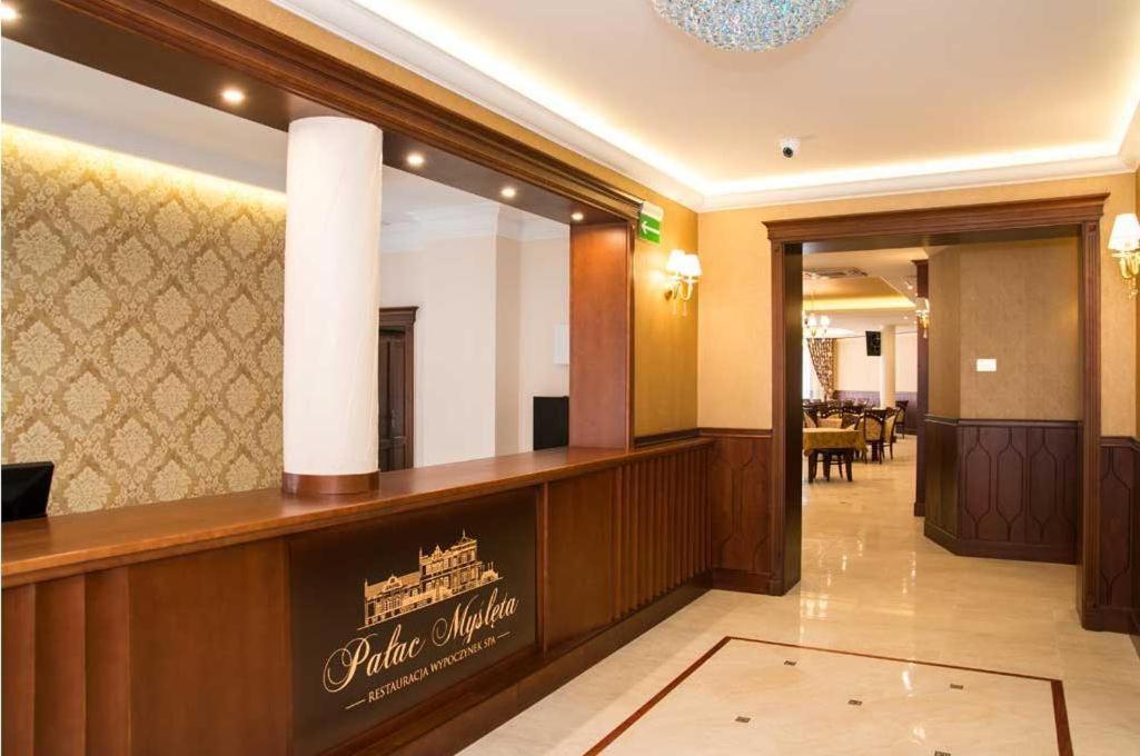 Palac Mysleta Uzdowo Εξωτερικό φωτογραφία
