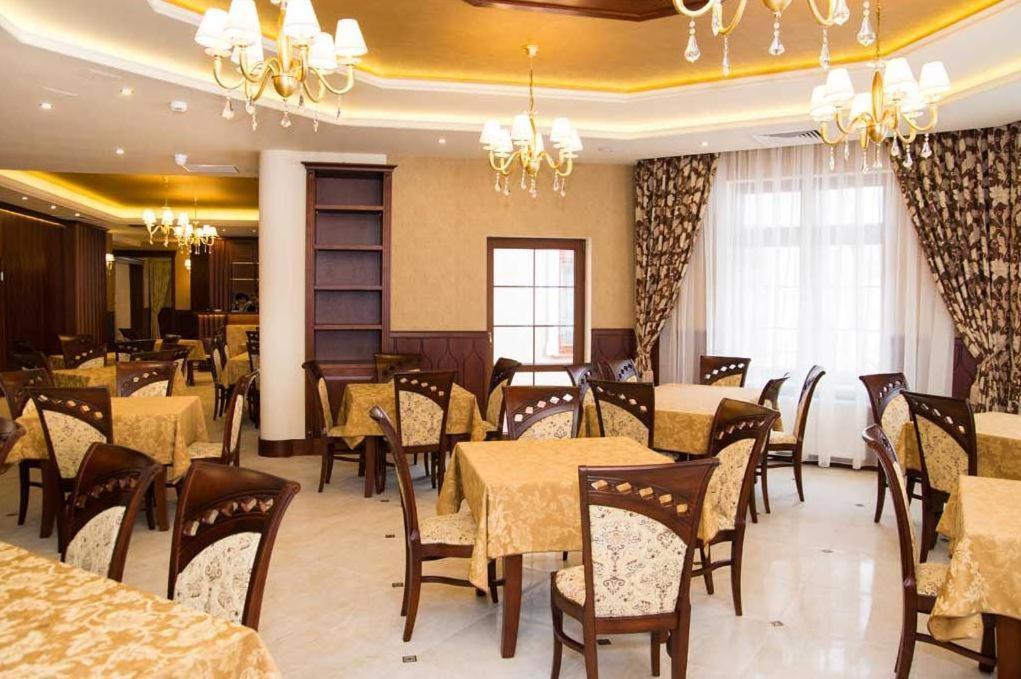 Palac Mysleta Uzdowo Εξωτερικό φωτογραφία
